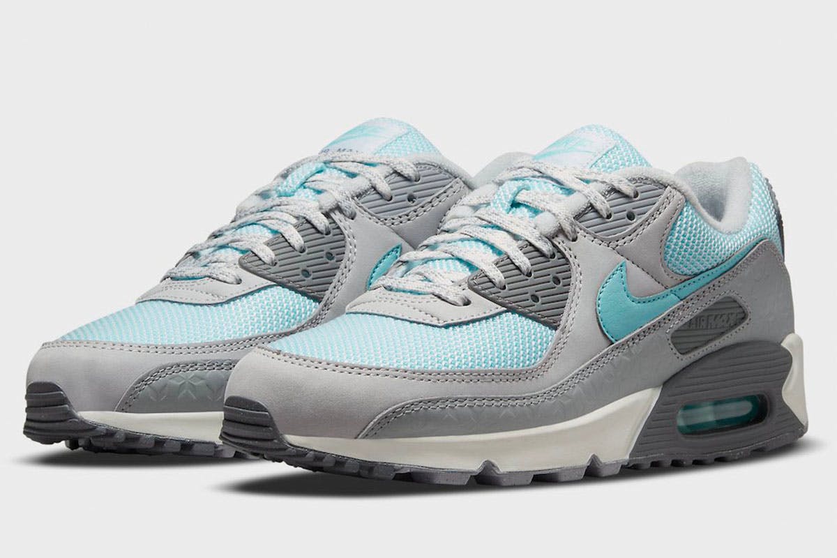 Nike air max 90 snowflake clearance
